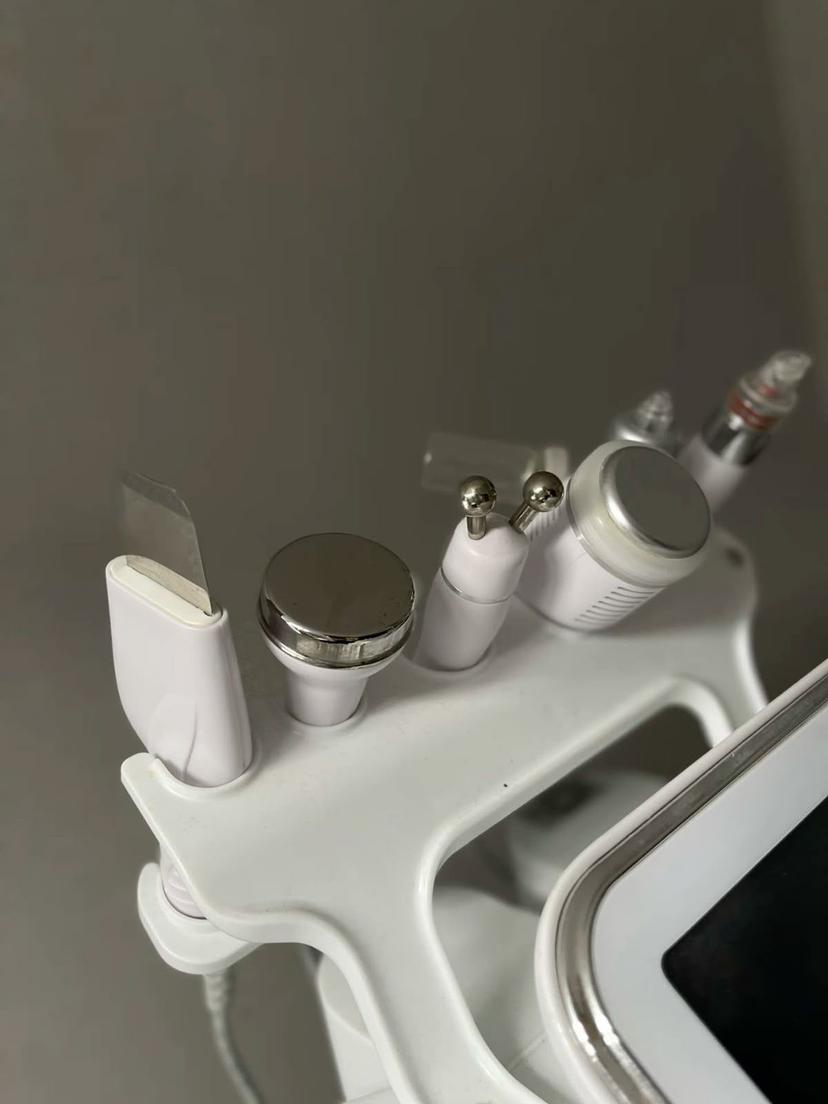 Aquafacial mit LED Behandlung